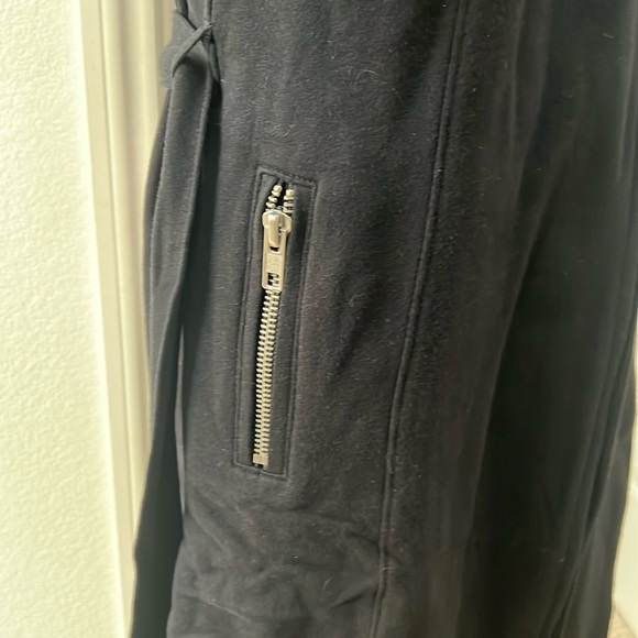 Chaser Black Long Trench Coat with Wide Lapels and Belt, zipper pockets NWT - Picture 8 of 11